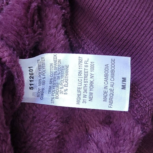 Nwt GAIAM ultra soft plush velour pullover - Picture 3 of 3
